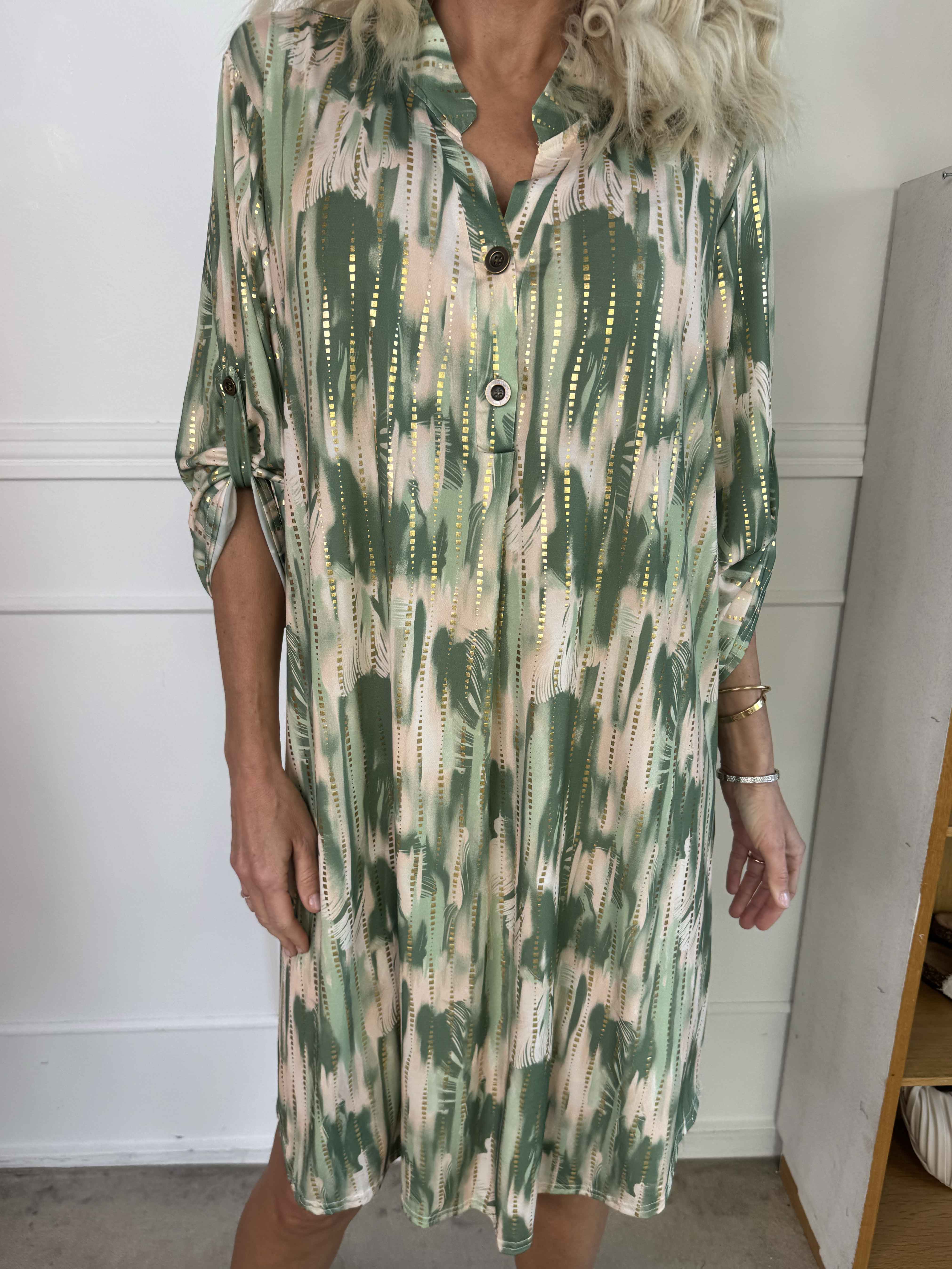 Ebba Pattern Long - Elastisk mønstret kjole med guld detaljer